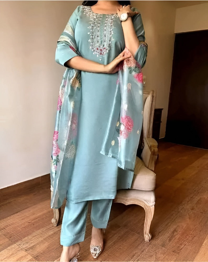 Women Olive Kurta, Pant and Dupatta Set