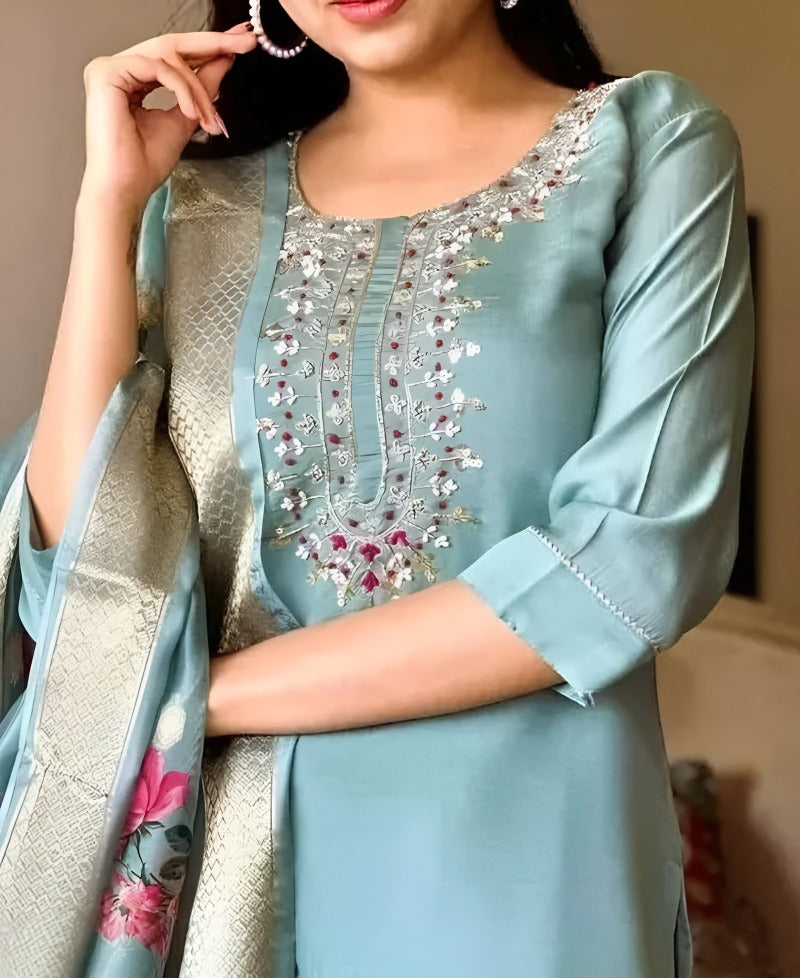Women Olive Kurta, Pant and Dupatta Set
