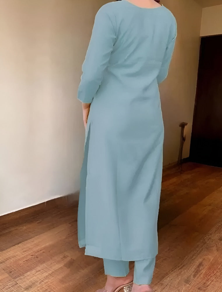 Women Olive Kurta, Pant and Dupatta Set